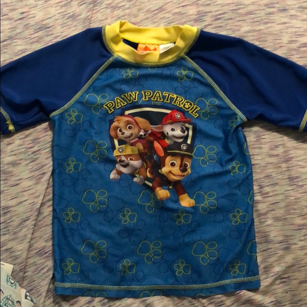 Boys’ swimming shirt 5T